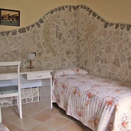 La Pietra *