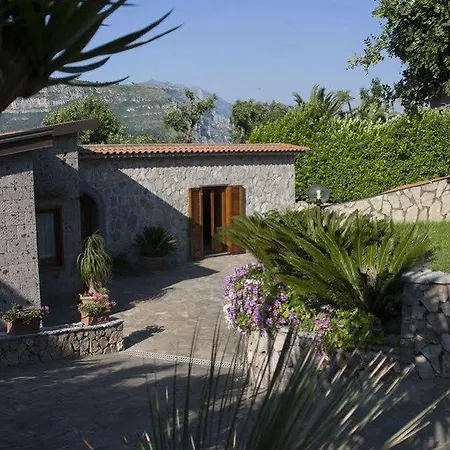 La Pietra Villa
